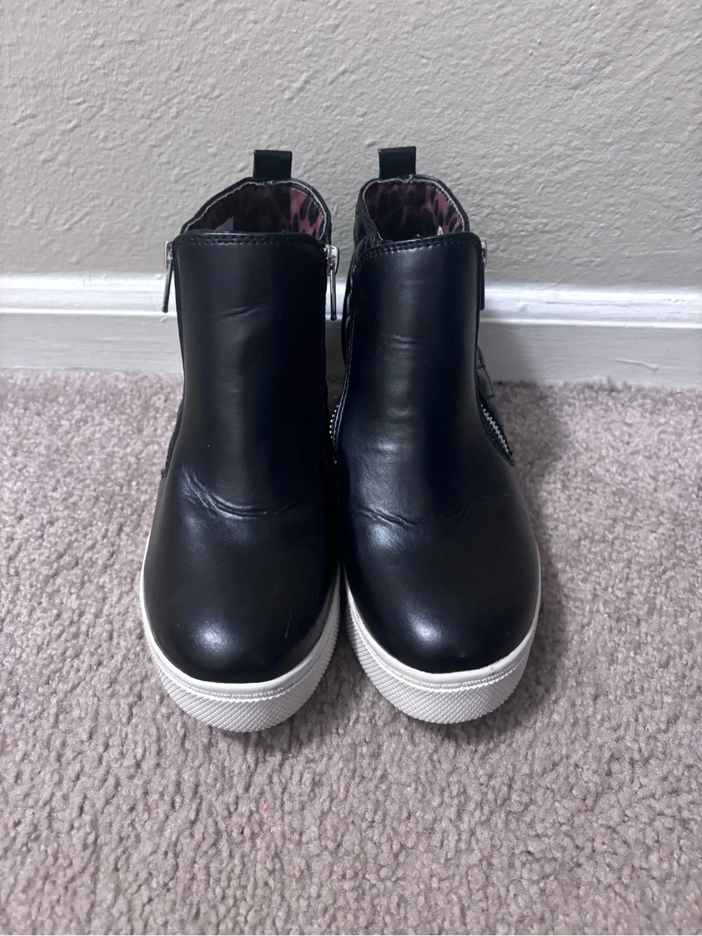 Steve Madden Euriah Quilted High-Top Wedge Sneakers — Black size 5